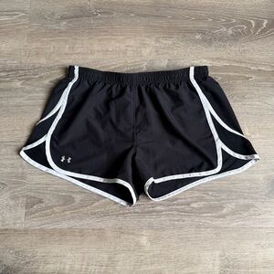 Under Armour Semi Fitted Women's Black Running Shorts Medium